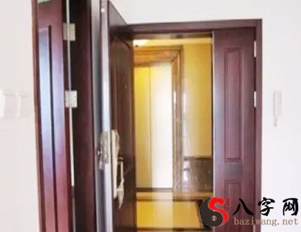 门坏11_副本.jpg 门坏11_副本.jpg