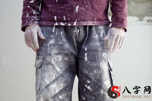 梦见自己裤子脏了