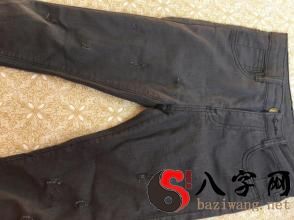 梦见自己穿新裤子